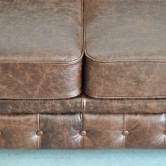 Pikowana sofa chesterfield classic dubai