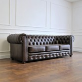 Pikowana sofa chesterfield skóra (ciemny brąz)