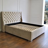 Pikowane łóżko chesterfield Kludi