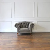 Pikowany fotel chesterfield Kremona