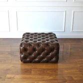 Pikowana pufa chesterfield skórzana kostka