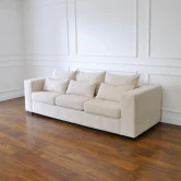 Sofa-glamour,-nowoczesna,-designerska,-z-poduszkami,-bucle,-MARCO-sofa-rozkladana-z-funkcja-spania-do-spania-codziennego.jpg