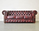 Pikowana sofa chesterfield classic bordowa